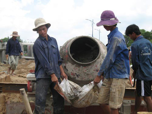 Tai nạn lao động: Những kí ức kinh hoàng !, Tin tức Việt Nam, Tin tức trong ngày, tai nạn lao động, phụ hồ, phụ nữ, công trường, xây dựng, tai nạn chết người