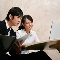 Khéo léo ứng xử với sếp nơi công sở