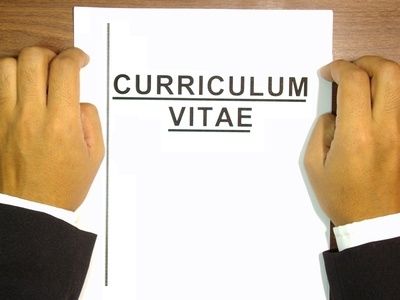 CV là một tài liệu quan trọng trong hồ sơ xin học hoặc xin học bổng du học