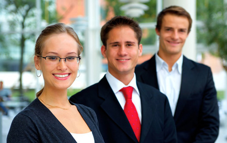 Hãy luôn làm việc tích cực và nhã nhẵn với những người xung quanh